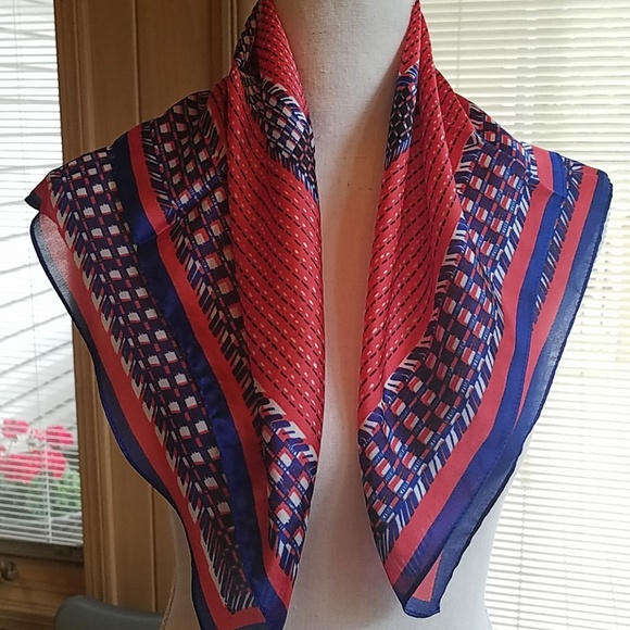 NWT VINCE CAMUTO scarf - Picture 7 of 7